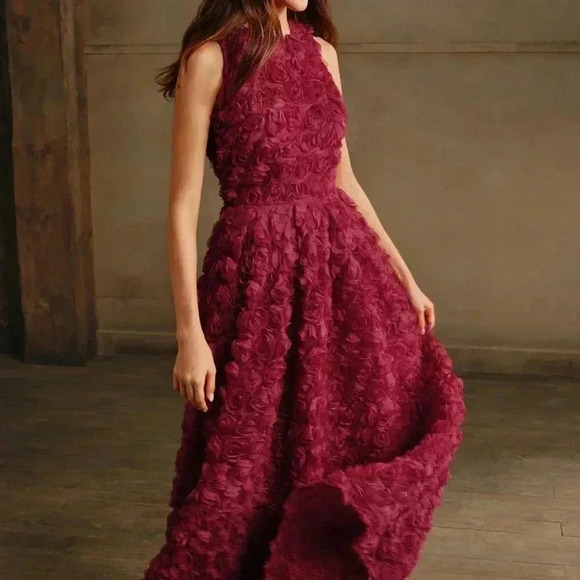 Red Elegant Women's Rose Floral Embellished Sleeveless Woven Formal Dress - Picture 3 of 6